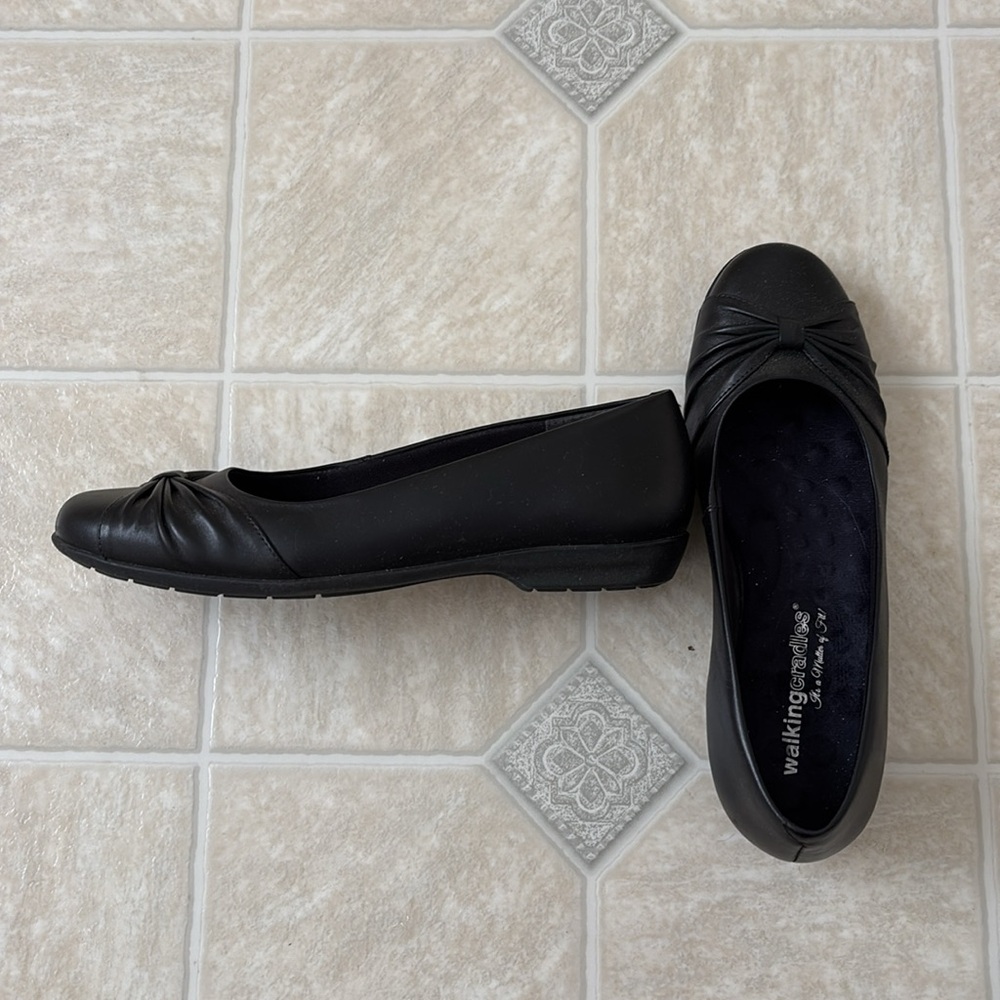 Walking Cradles Black Flats with Knot Detail